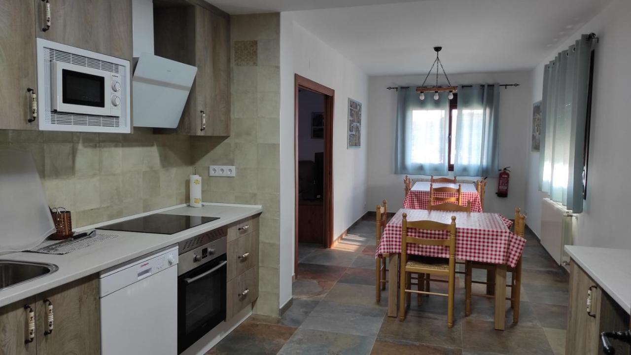 Casa Rural La Colmena Del Geoparque Navatrasierra ภายนอก รูปภาพ