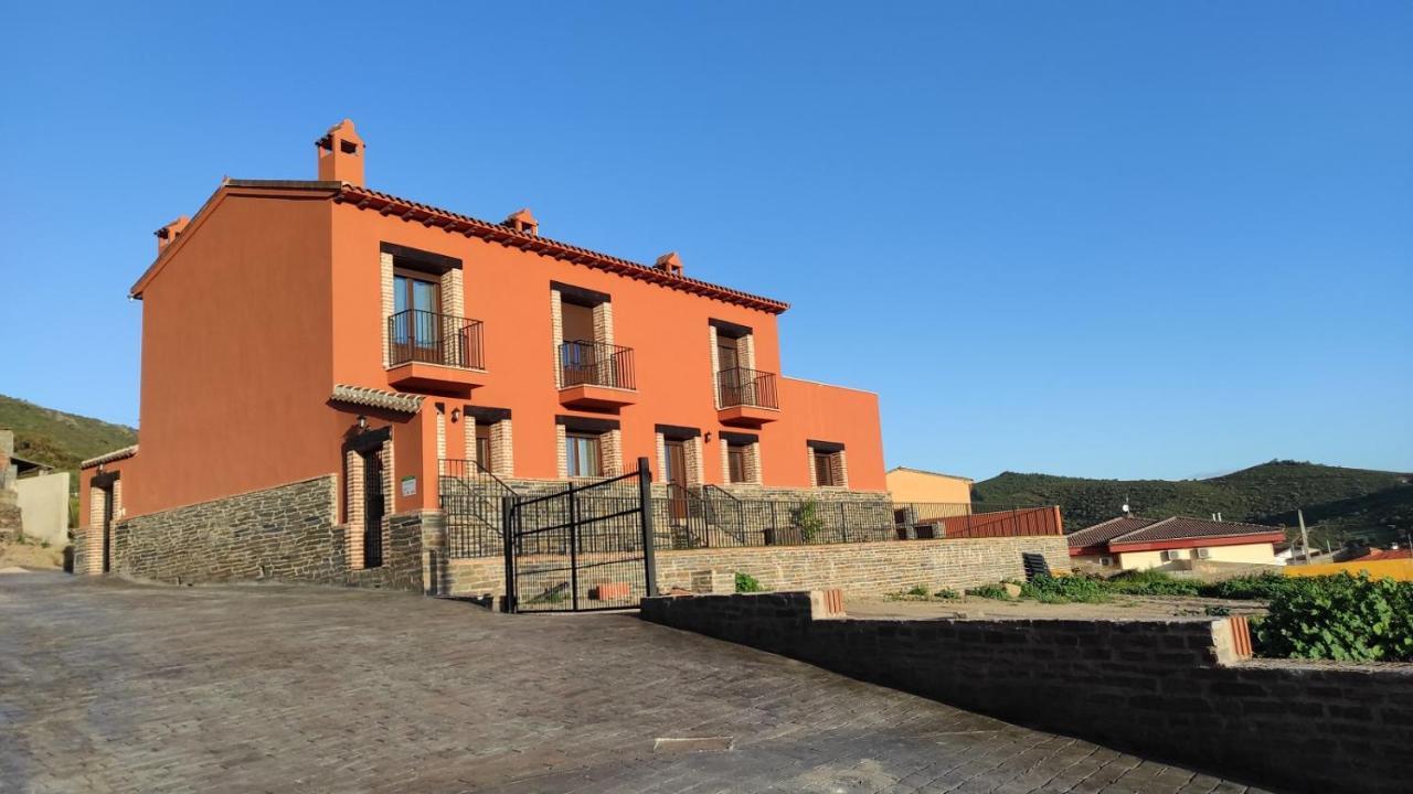 Casa Rural La Colmena Del Geoparque Navatrasierra ภายนอก รูปภาพ