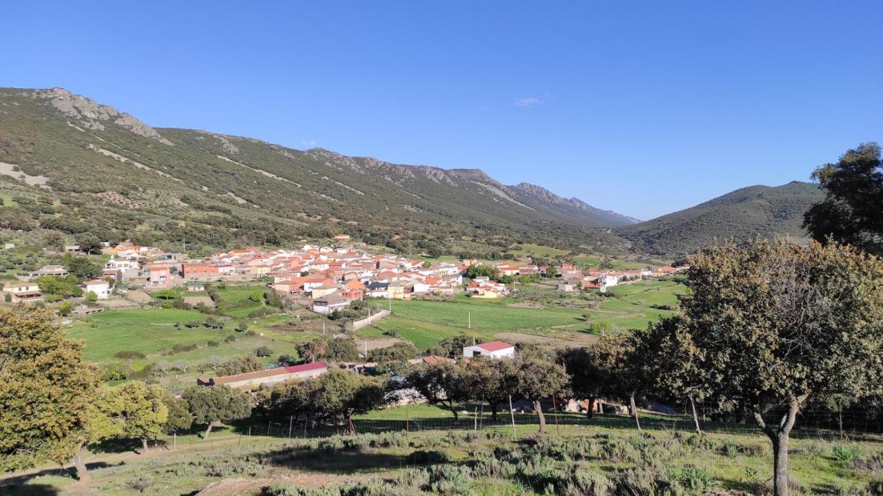 Casa Rural La Colmena Del Geoparque Navatrasierra ภายนอก รูปภาพ